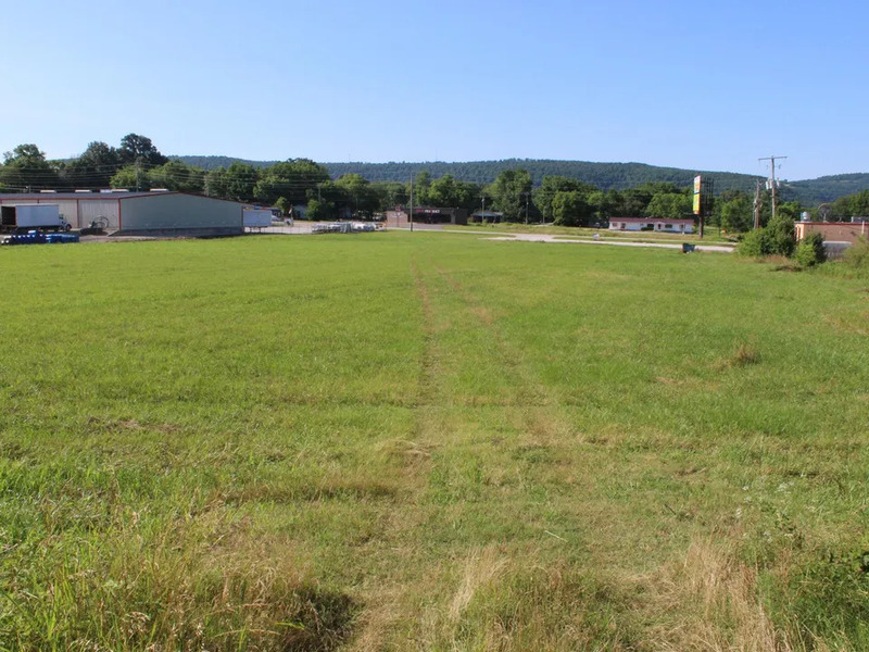 Large Marshall Commercial Lot